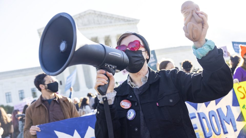 Protesto pró-vida em frente à Suprema Corte dos Estados Unidos, em novembro